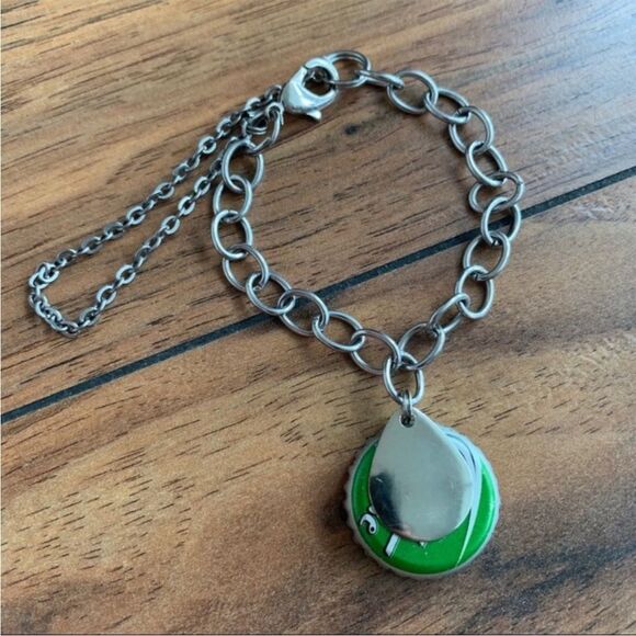 Chicago Hand Made Bottlecap Bracelet - Picture 2 of 2